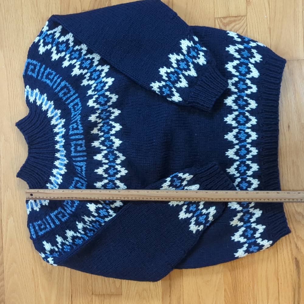 Wool sweater - Picture 3 of 7